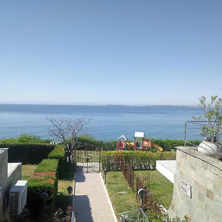 Dolce Ii Waterfront Breeze Sea View Luxury דירה